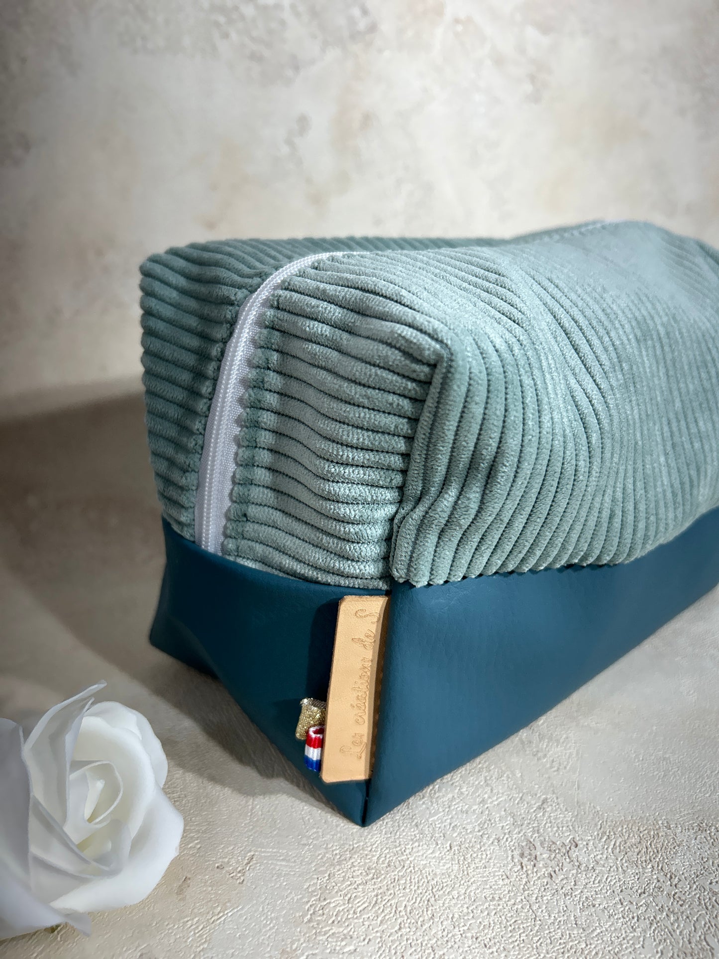 Trousse carrée