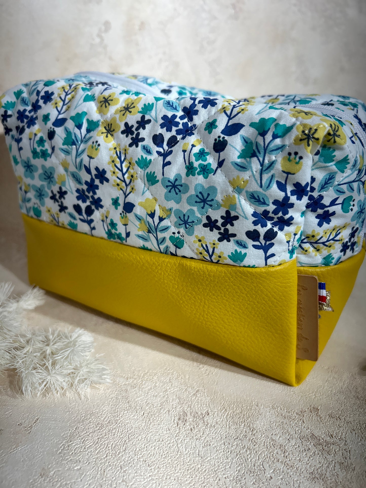 Trousse carrée