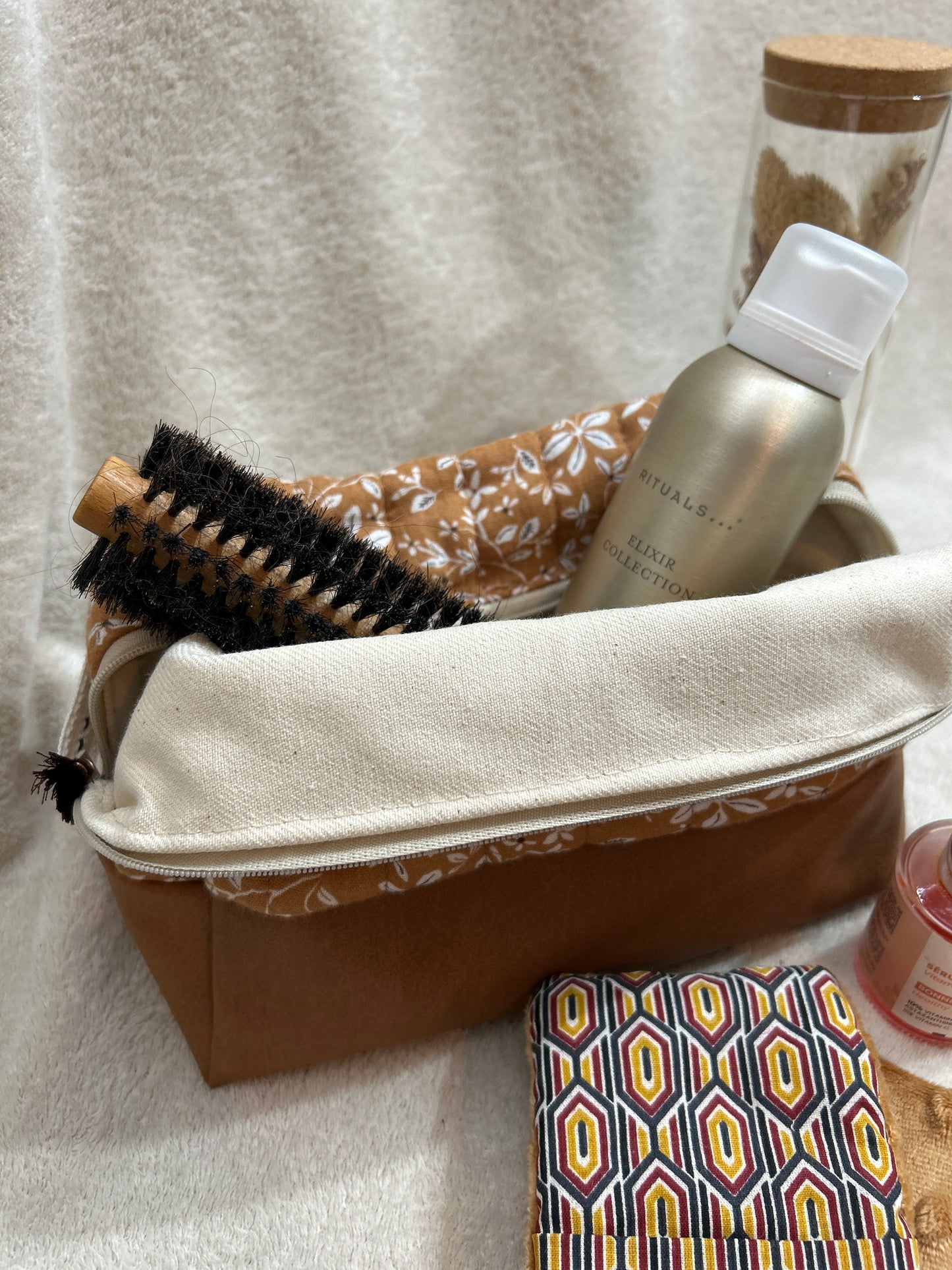 Trousse carrée