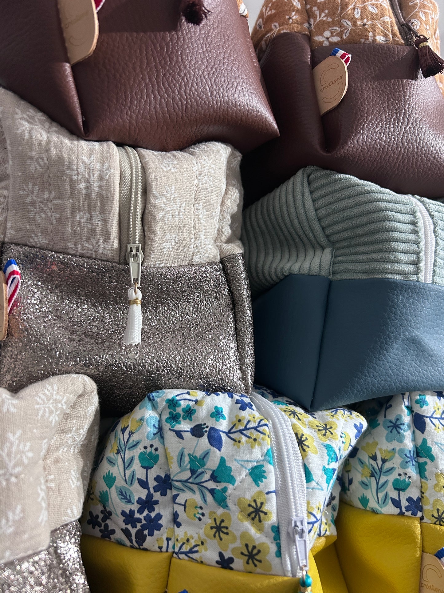 Trousse carrée